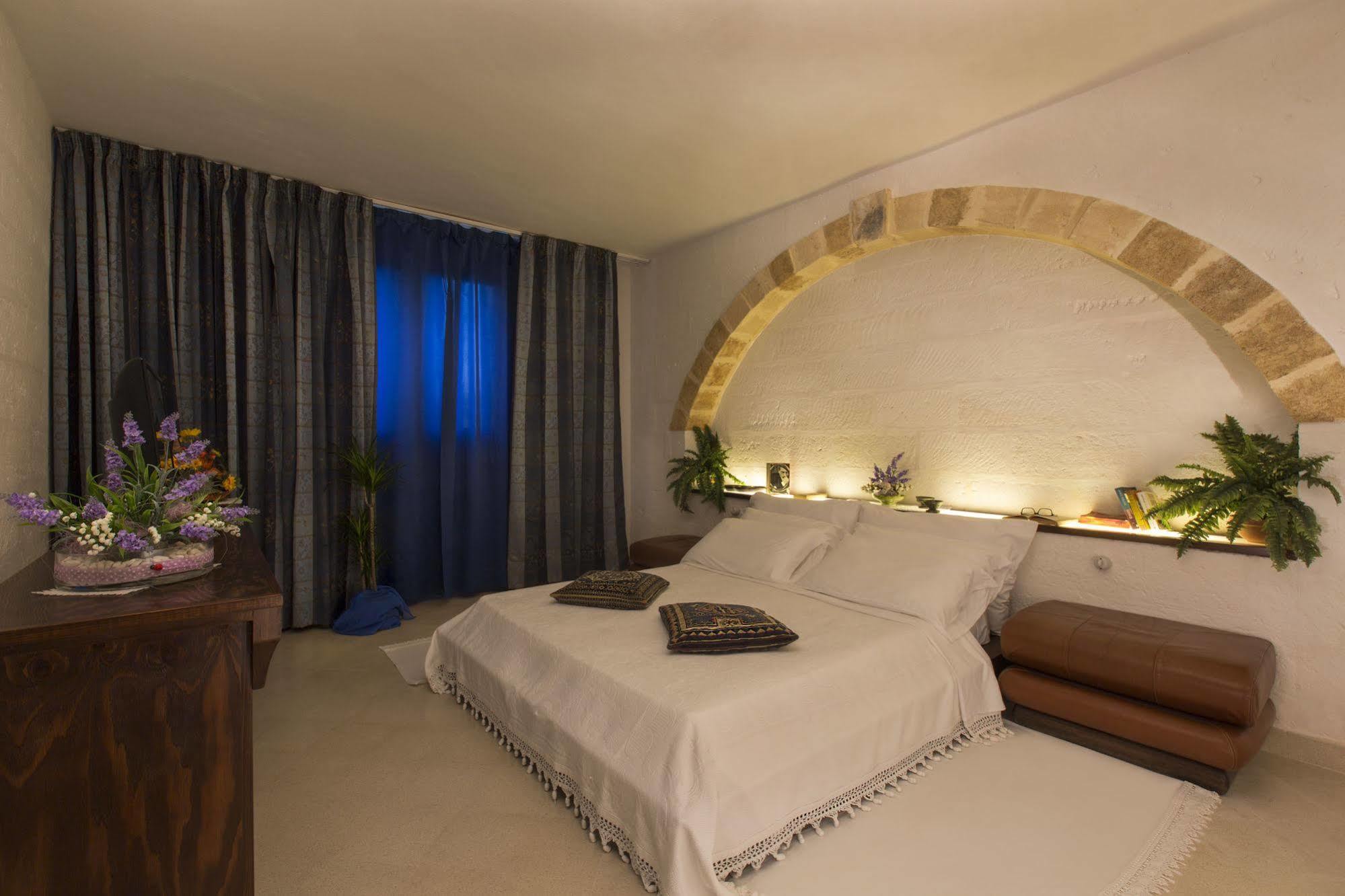 Masseria Quadrelli Bed and Breakfast Sanarica Buitenkant foto